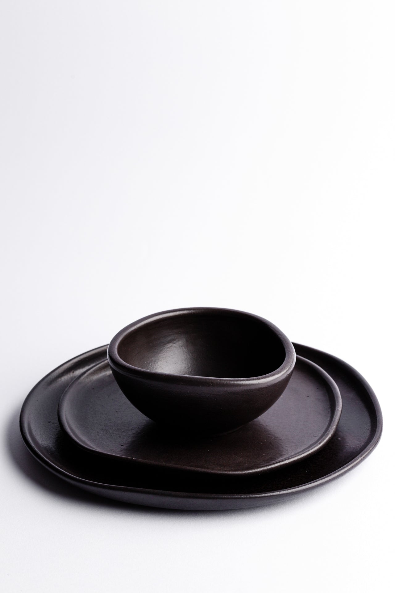 Black Irregular Dinnerware set – ammhome
