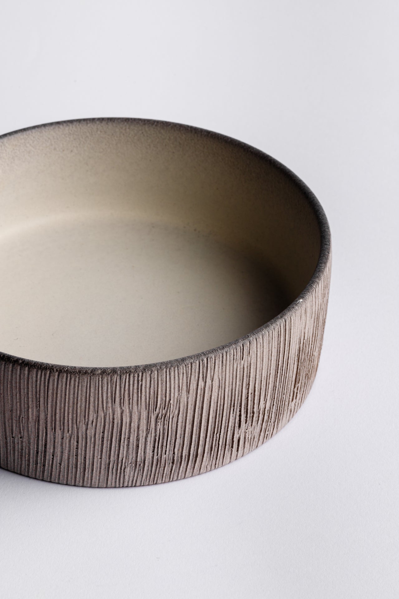 Lined Serving Tajen