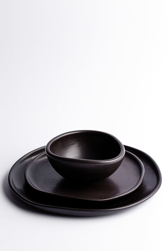 Black Irregular Dinnerware set