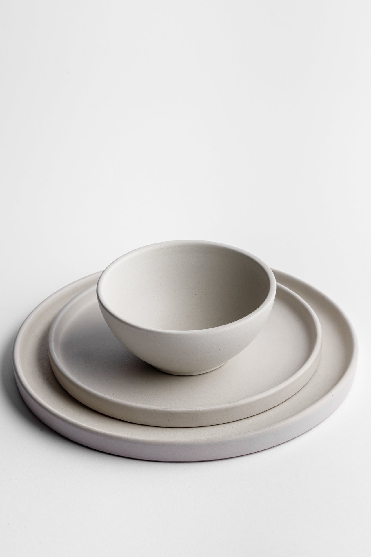 Off White Dinnerware Set