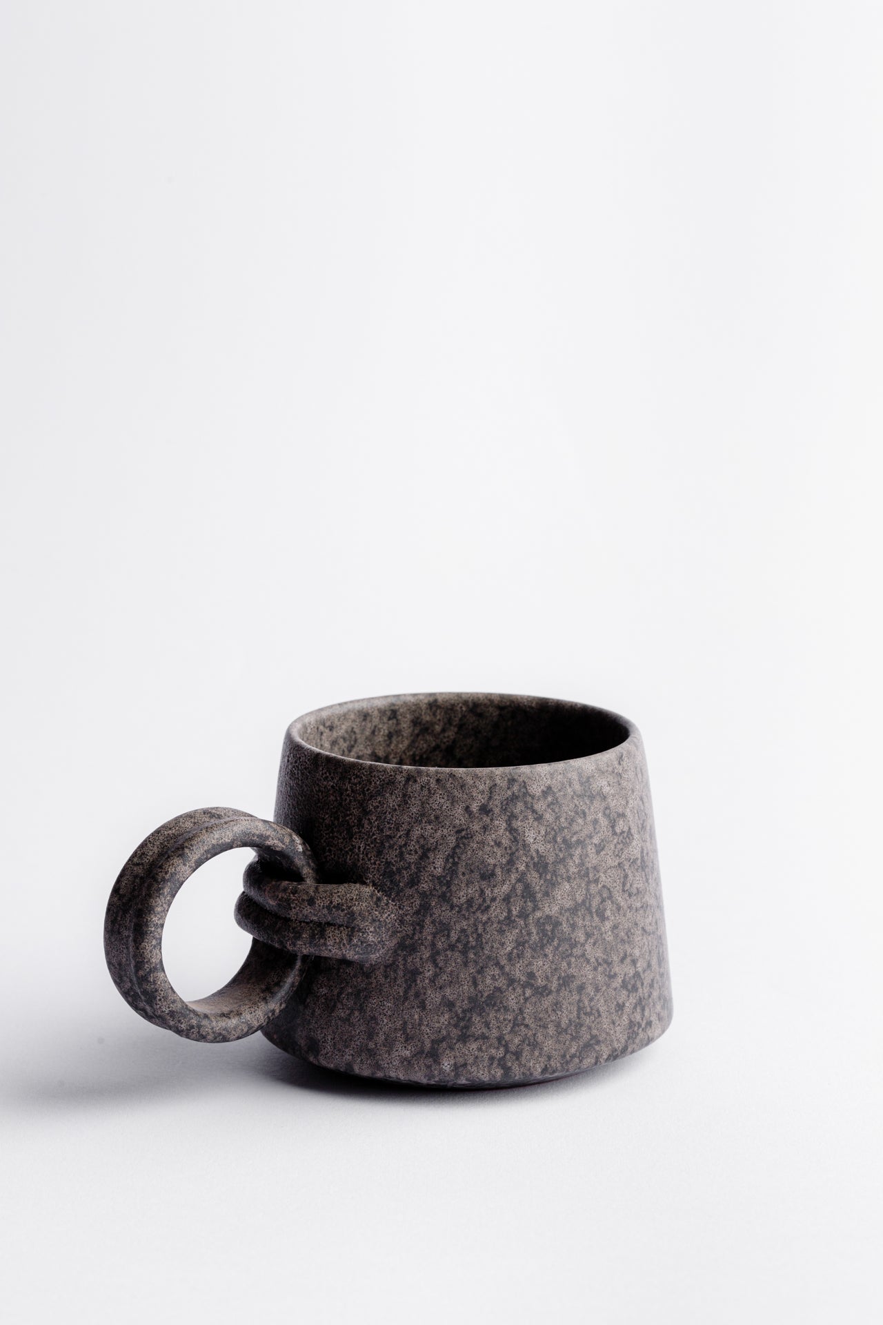 HANDMADE BELTED MUG